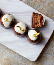 Load image into Gallery viewer, Holly Jolly Puds Mrs Teas Boutique