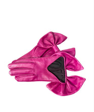 Load image into Gallery viewer, Copy of Paula Rowan - Stephanie Minnie Gloves Ashford Castle Boutique