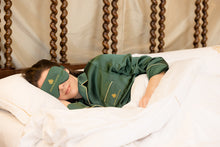 Load image into Gallery viewer, Castle Slumber & Sleep Hamper Mrs Tea's Boutique and Bakery