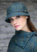 Load image into Gallery viewer, Mucros Weavers Flapper Hat Mrs Tea's
