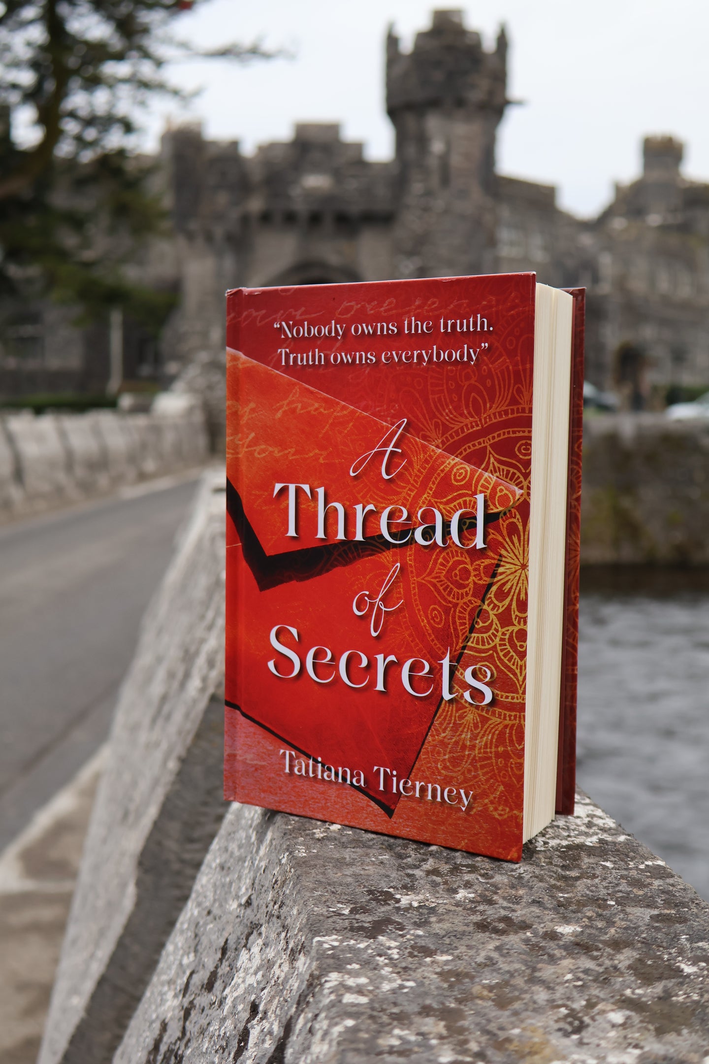 A Thread of Secrets by Tatiana Tierney Mrs Tea's Boutique and Bakery