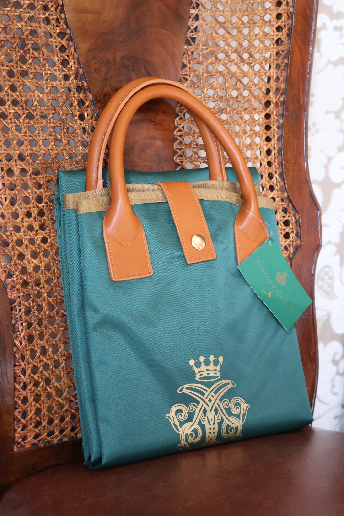 Ashford Castle Green Suit Bag