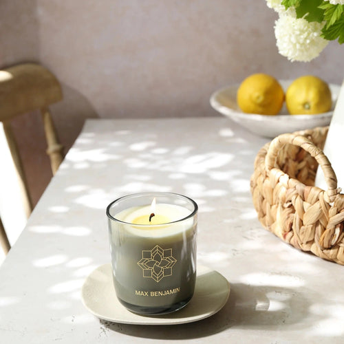 Max Benjamin - WHITE POMEGRANATE LUXURY NATURAL CANDLE Max Benjamin