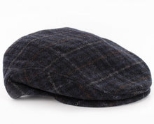 Load image into Gallery viewer, Mucros Weavers Trinity Cap 230 Mrs Tea's Boutique and Bakery
